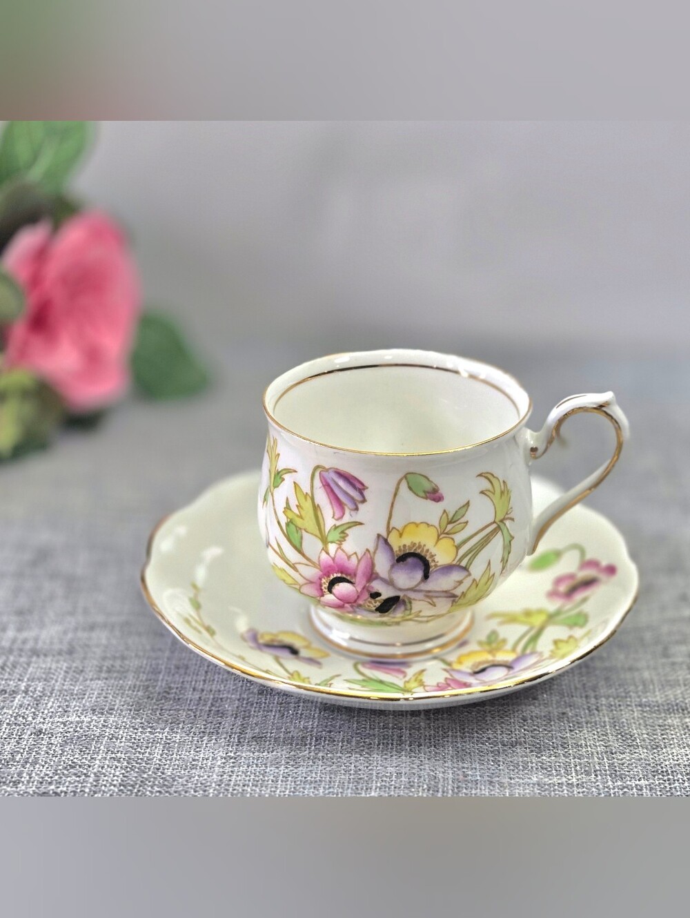 1940s Royal Albert Gloria Malvern Teacup Saucer Set 2723 Bone China England Asis